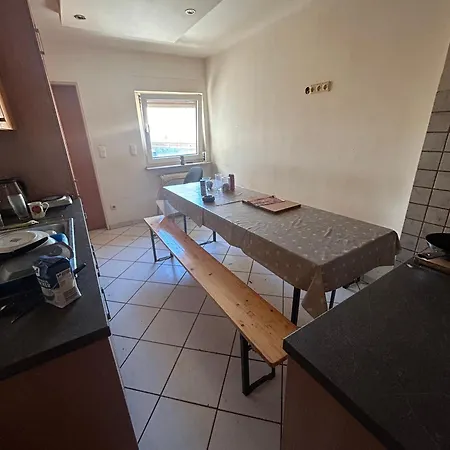 Gemuetliche Monteurswohnung In Fuer 4 Bis 9 Personen Lejlighed