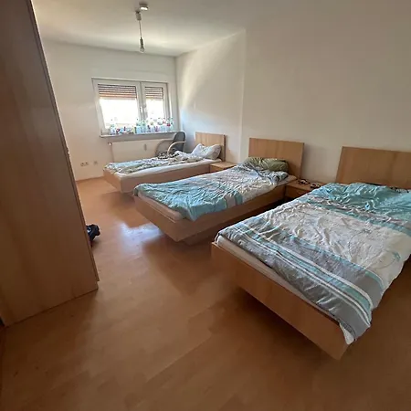 Gemuetliche Monteurswohnung In Fuer 4 Bis 9 Personen Kelkheim