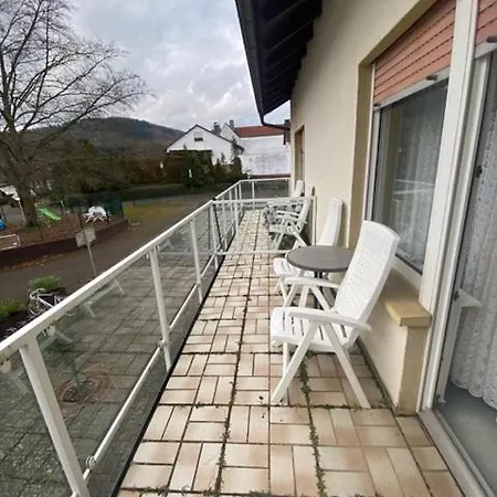 Gemuetliche Monteurswohnung In Fuer 4 Bis 9 Personen * كلكهايم